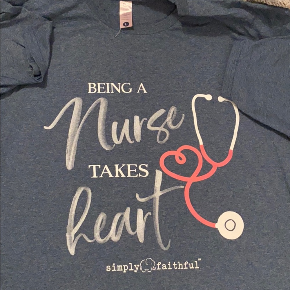 Simply faithful tee